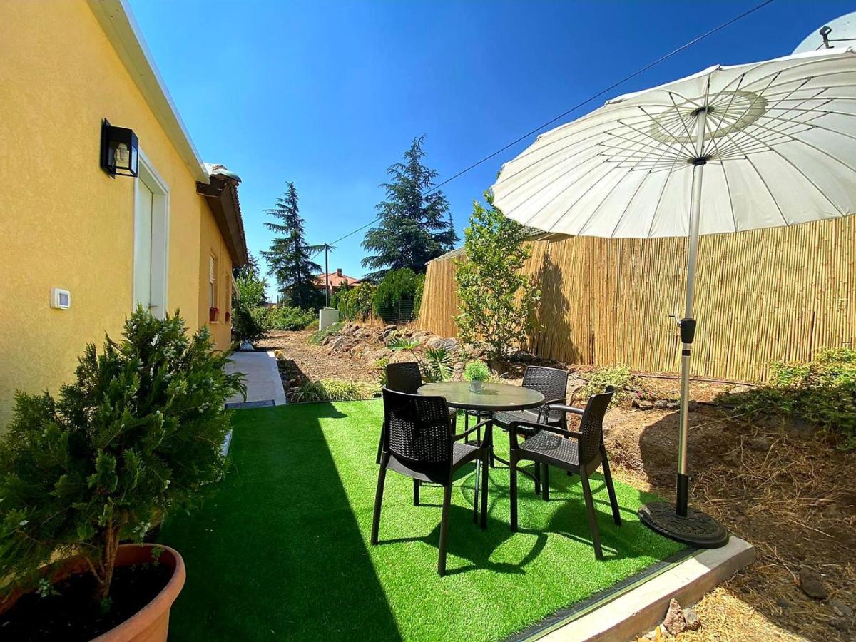 בקתת וולקנו בגולן Volcano Cabin Golan-Heights Sha'al Esterno foto